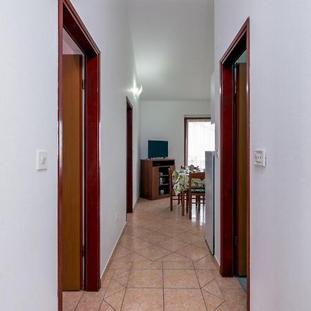 Family Friendly Apartments With A Swimming Pool Valbandon, Fazana - 2201 Stinjan Bagian luar foto